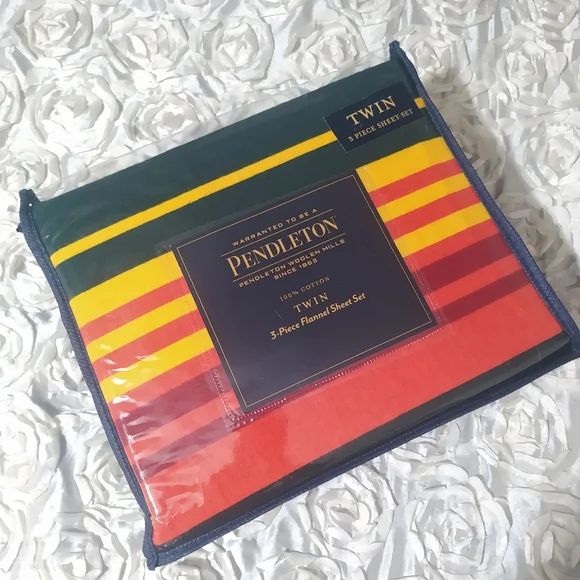 Pendleton twin sheets set, flannel. - Picture 3 of 8